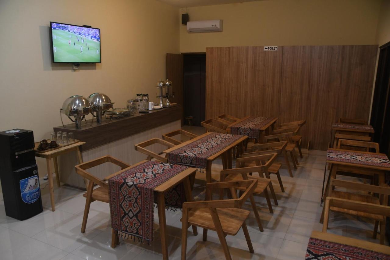 Pasola Hotel Waikelo Kültér fotó